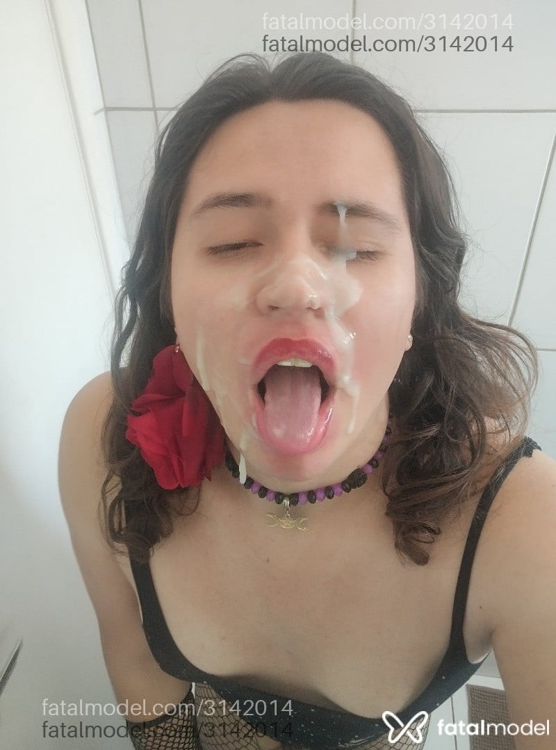 Acompanhante mulher trans com cabelo castanho de olhos castanhos em Uberlândia - Diana Beatriz