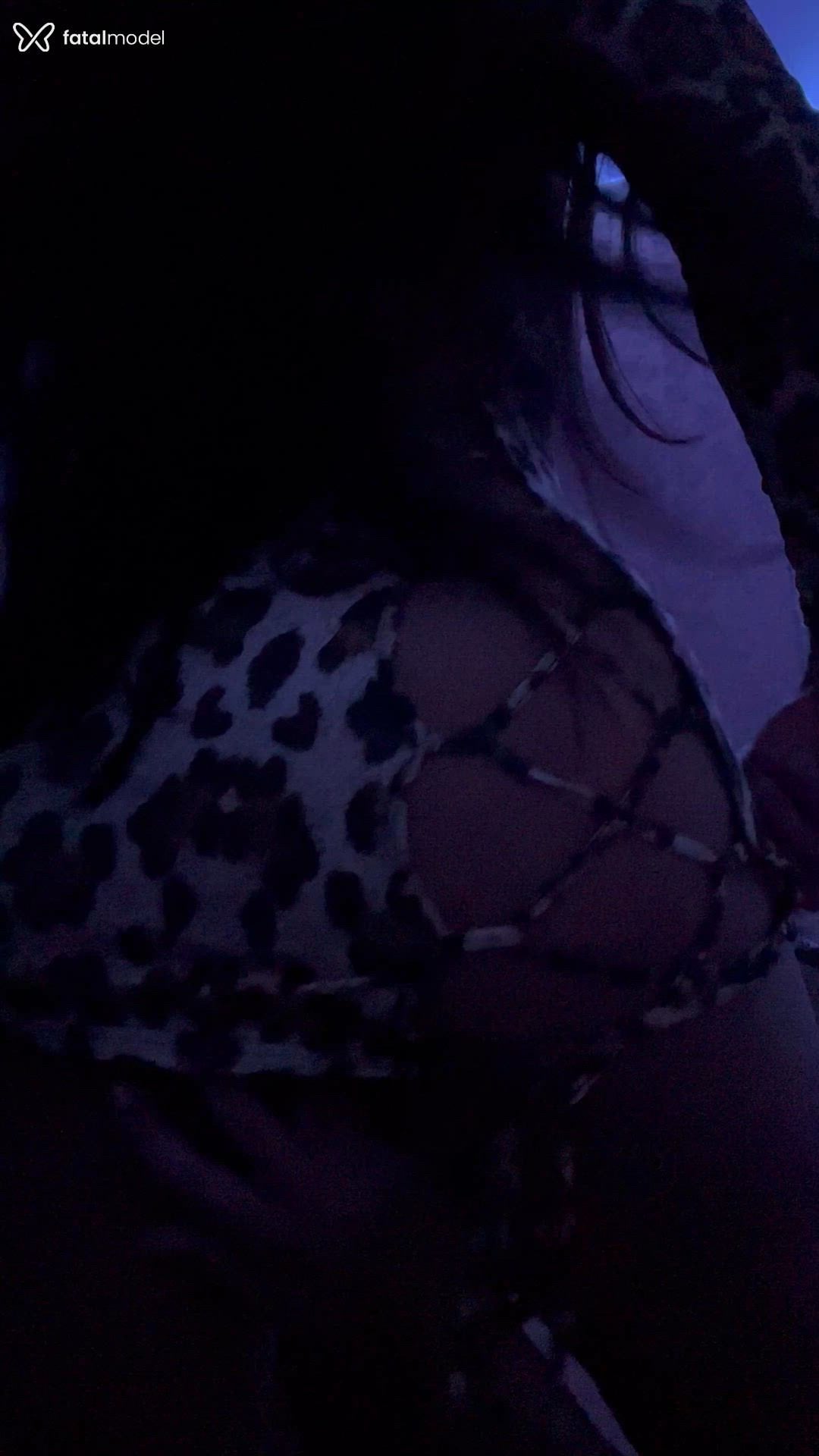 Acompanhante mulher trans com cabelo castanho de olhos castanhos - Labelly Acompanhante mulher trans com cabelo castanho de olhos castanhos - Labelly