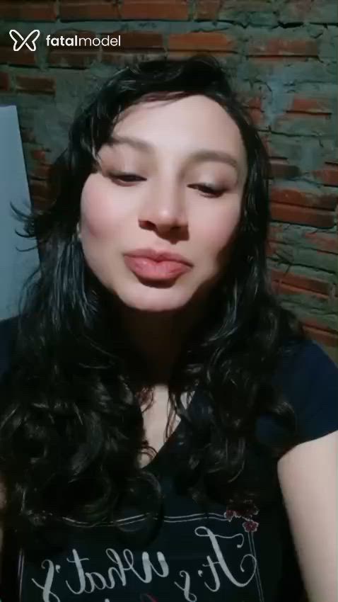 Acompanhante mulher morena (o) de olhos castanhos em Virtual Acompanhante mulher morena (o) de olhos castanhos em Virtual - Lisie