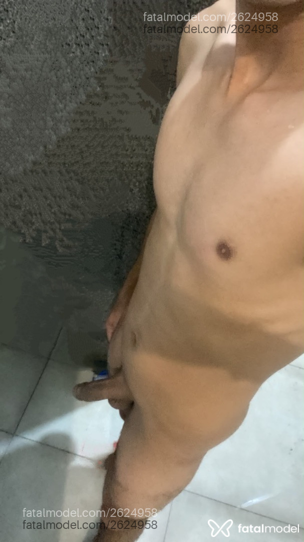 Acompanhante homem morena (o) de olhos castanhos em Santa Maria - Magnus