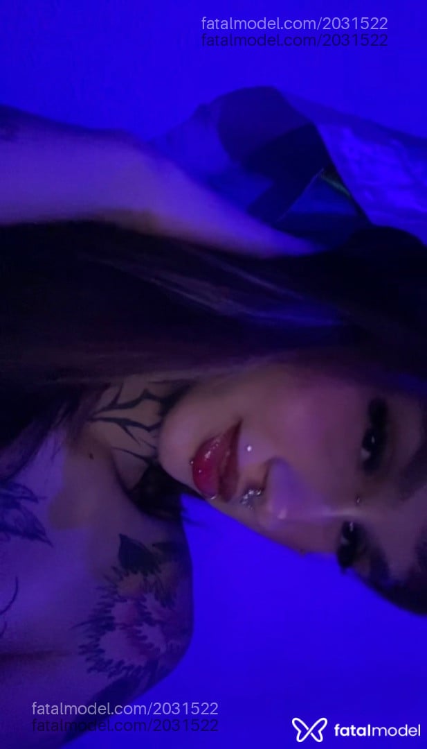 Acompanhante mulher morena (o) de olhos castanhos - Lara Nogueira
