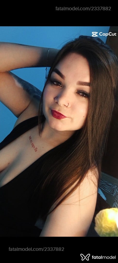 Acompanhante mulher morena (o) de olhos verdes em Teutônia Acompanhante mulher morena (o) de olhos verdes em Teutônia - Thethé Lopes