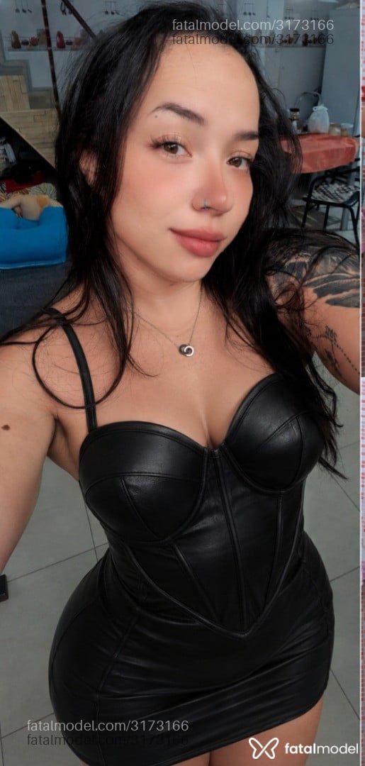 Acompanhante mulher com cabelo castanho de olhos castanhos em Belém - Anny Dias