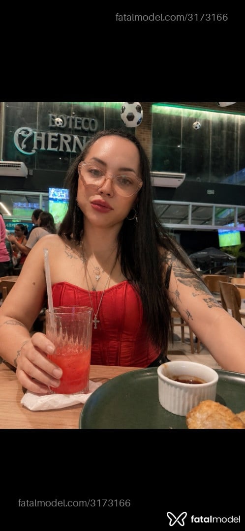 Acompanhante mulher com cabelo castanho de olhos castanhos em Belém - Anny Dias
