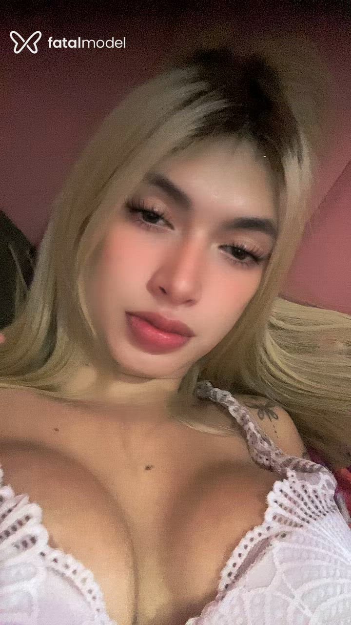 Acompanhante mulher trans morena (o) de olhos pretos em Anápolis Acompanhante mulher trans morena (o) de olhos pretos em Anápolis - Emilly Gulosi