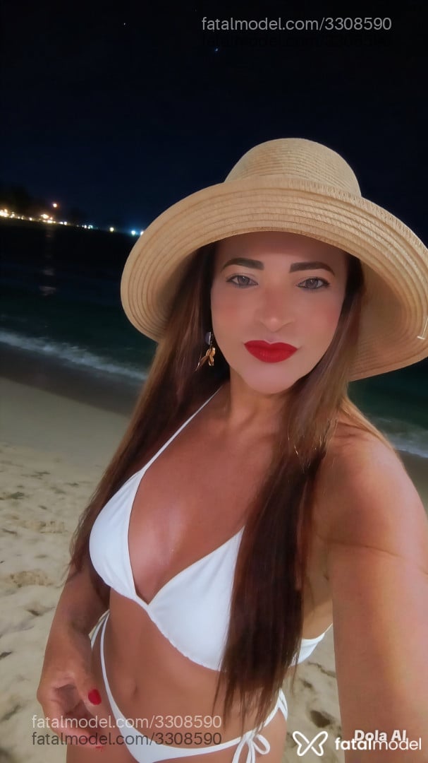 Acompanhante mulher com cabelo castanho de olhos mel em Fernandópolis - Nicole
