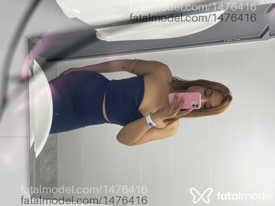 Acompanhante mulher trans com cabelo castanho de olhos castanhos em Belém - Arycia