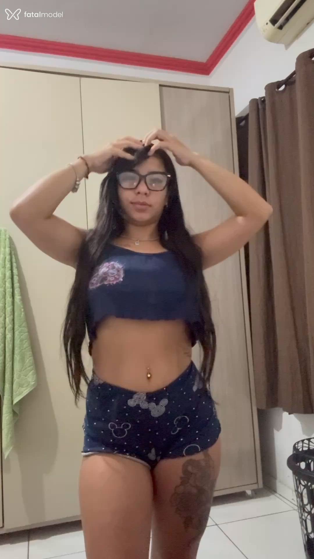 Acompanhante mulher morena (o) de olhos castanhos - Misteriosaa Acompanhante mulher morena (o) de olhos castanhos - Misteriosaa