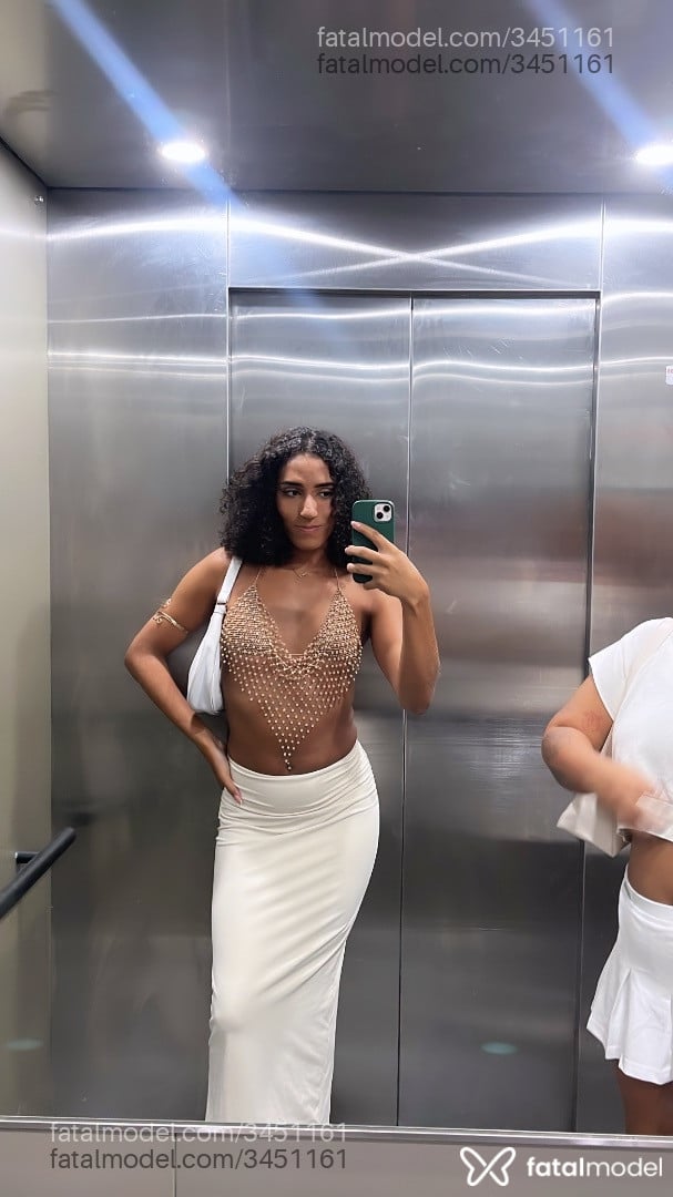 Acompanhante mulher trans morena (o) de olhos castanhos em Rio de Janeiro Acompanhante mulher trans morena (o) de olhos castanhos em Rio de Janeiro - Ágatha