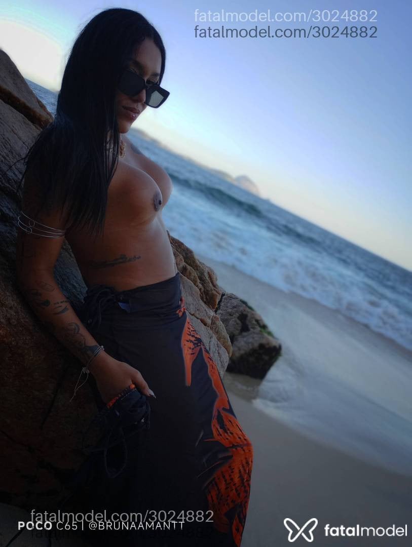 Acompanhante mulher trans morena (o) de olhos pretos em Duque de Caxias - Bruna Amantt
