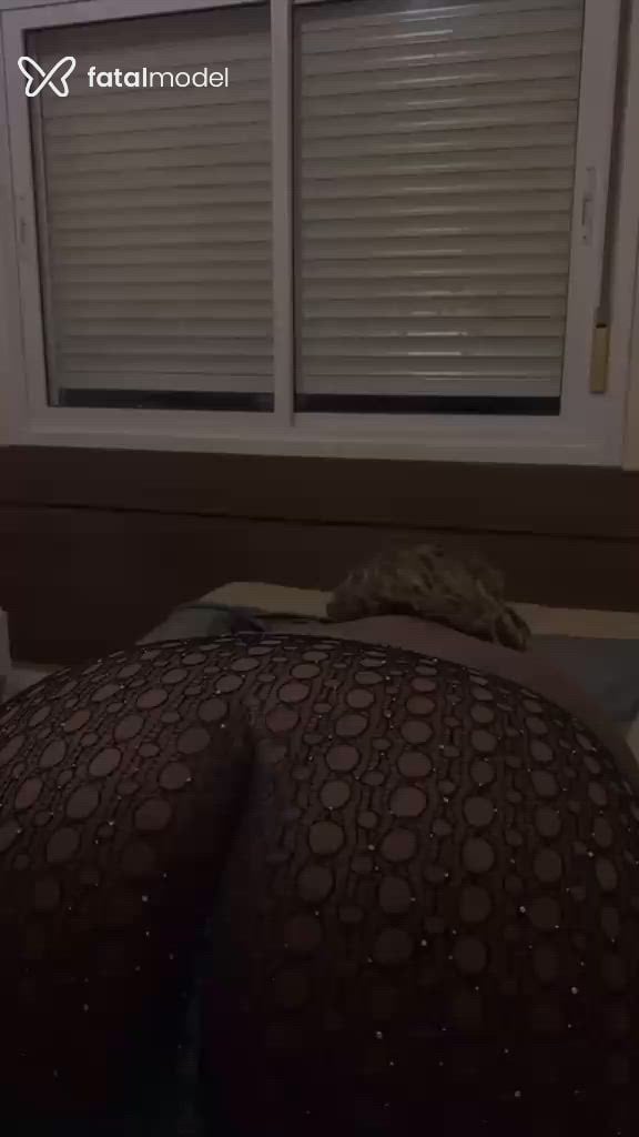 Acompanhante mulher morena (o) de olhos pretos em Torres Acompanhante mulher morena (o) de olhos pretos em Torres - Preta