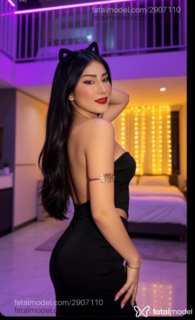Acompanhante não-binário com cabelo castanho de olhos castanhos em São Paulo - Sthefany Catrine