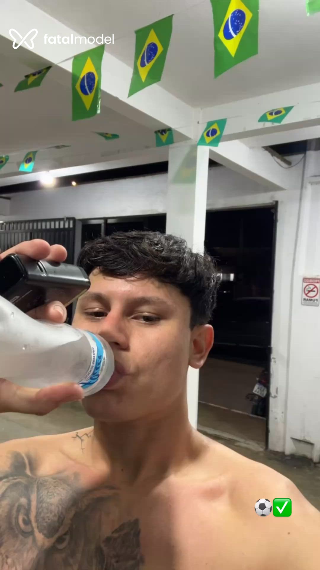 Acompanhante homem morena (o) de olhos castanhos em Itajaí Acompanhante homem morena (o) de olhos castanhos em Itajaí - Andreo