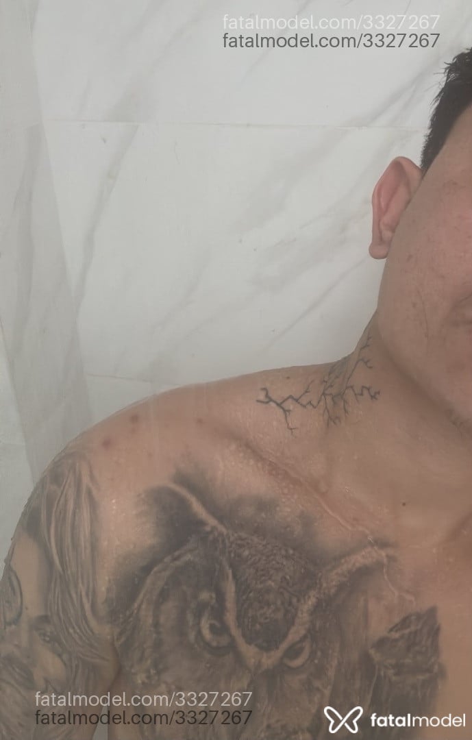 Acompanhante homem morena (o) de olhos castanhos em Itajaí - Andreo