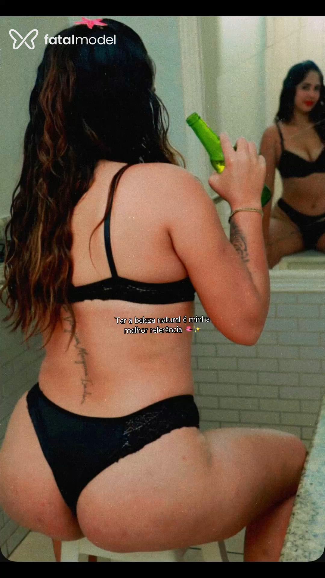 Acompanhante mulher morena (o) de olhos pretos - Poliana Acompanhante mulher morena (o) de olhos pretos - Poliana