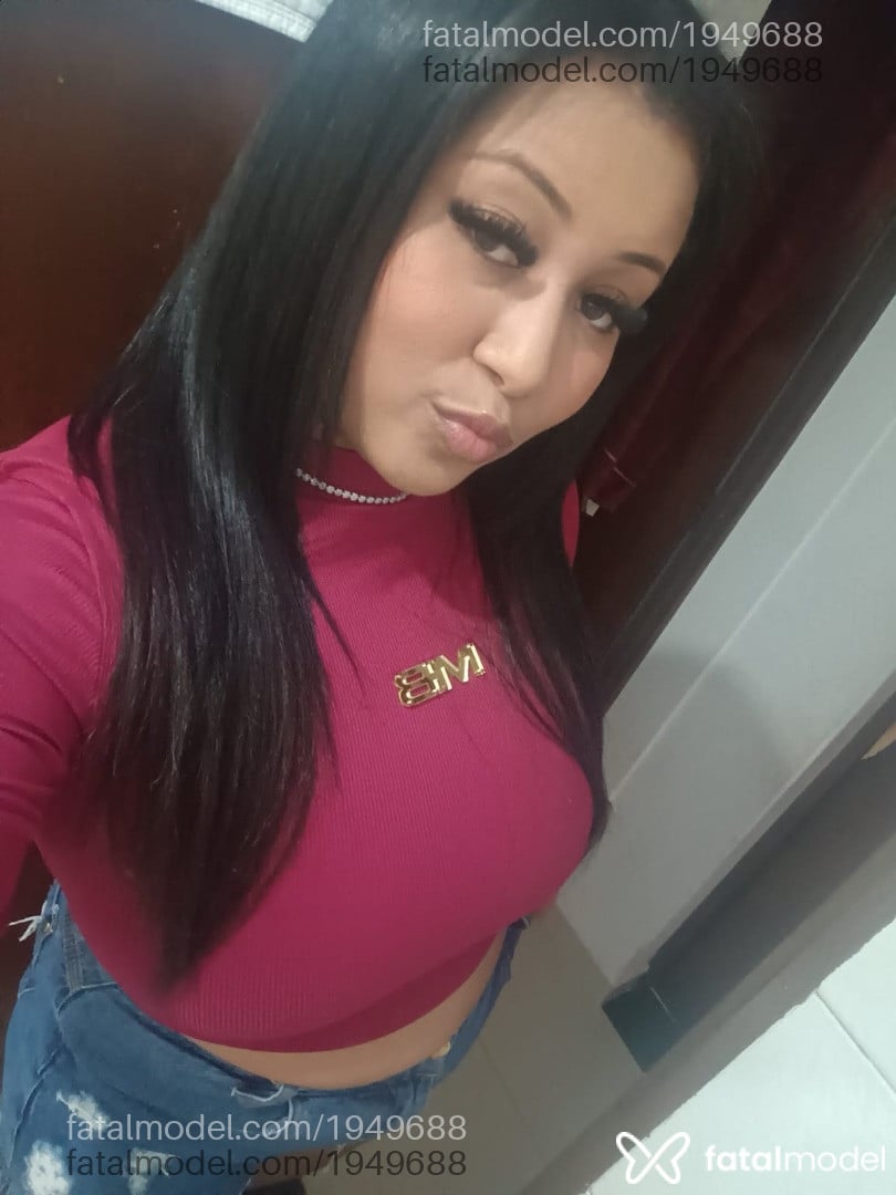 Acompanhante mulher com cabelo castanho de olhos mel em Cianorte - Kelly