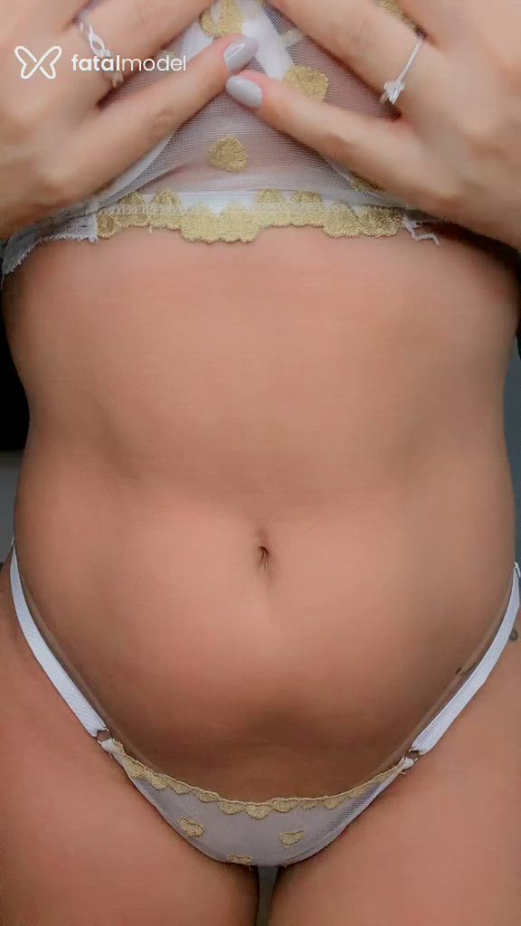 Acompanhante mulher morena (o) de olhos castanhos - Bianca Melo Acompanhante mulher morena (o) de olhos castanhos - Bianca Melo