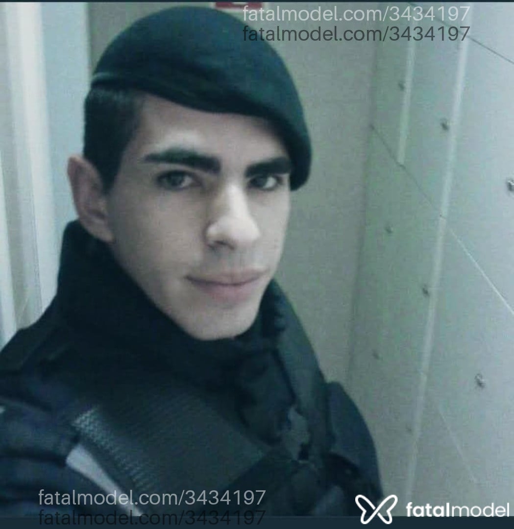 Acompanhante homem morena (o) de olhos castanhos em Curitiba - Romeu
