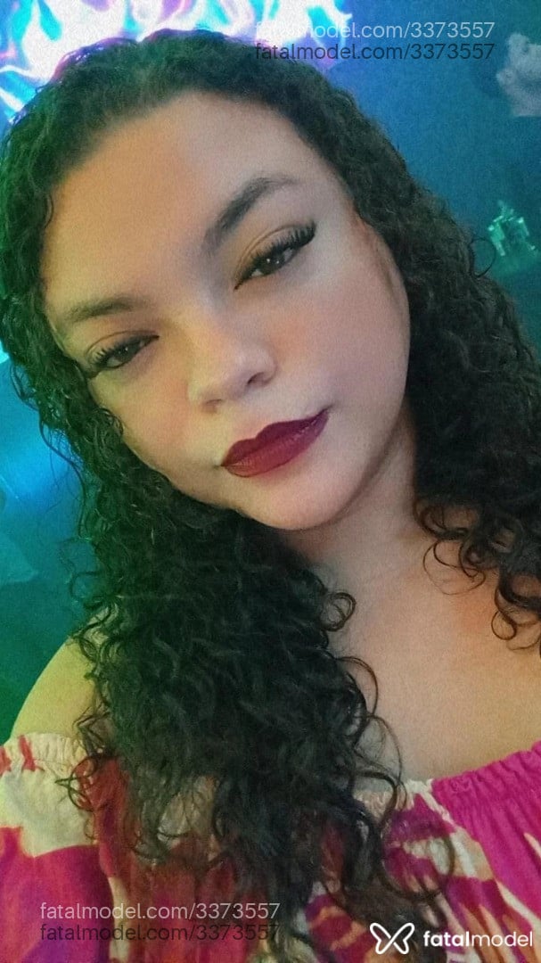 Acompanhante mulher com cabelo castanho de olhos castanhos em Três Lagoas - Gabriella