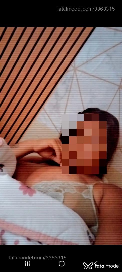 Acompanhante mulher morena (o) de olhos pretos - Larrisa Acompanhante mulher morena (o) de olhos pretos - Larrisa