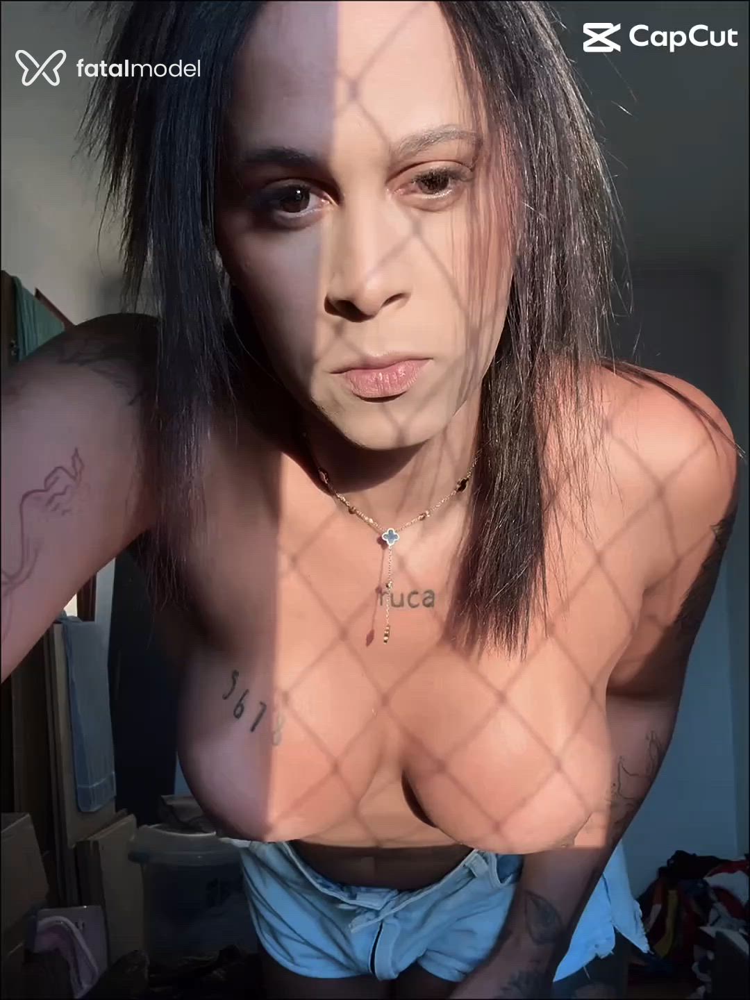 Acompanhante mulher trans com cabelo castanho de olhos castanhos em São Paulo Acompanhante mulher trans com cabelo castanho de olhos castanhos em São Paulo - Ruca Amorim