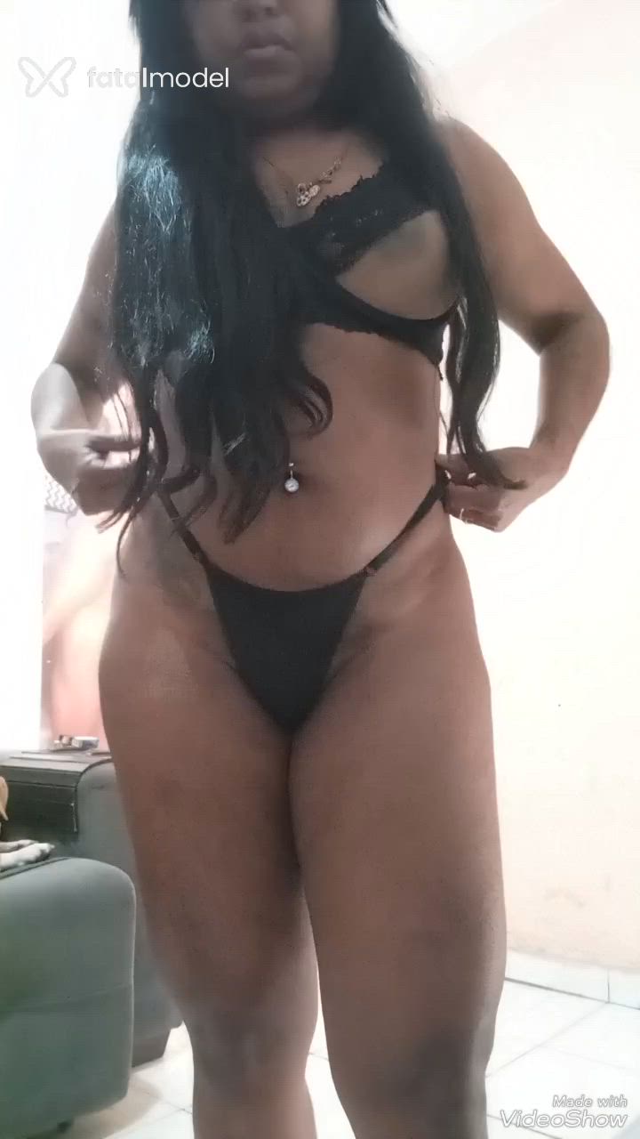 Acompanhante mulher morena (o) de olhos castanhos - INDIAA
