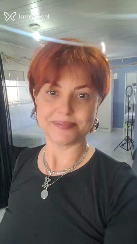 Acompanhante mulher ruiva (o) de olhos castanhos em São Paulo Acompanhante mulher ruiva (o) de olhos castanhos em São Paulo - Marina Ruivosa