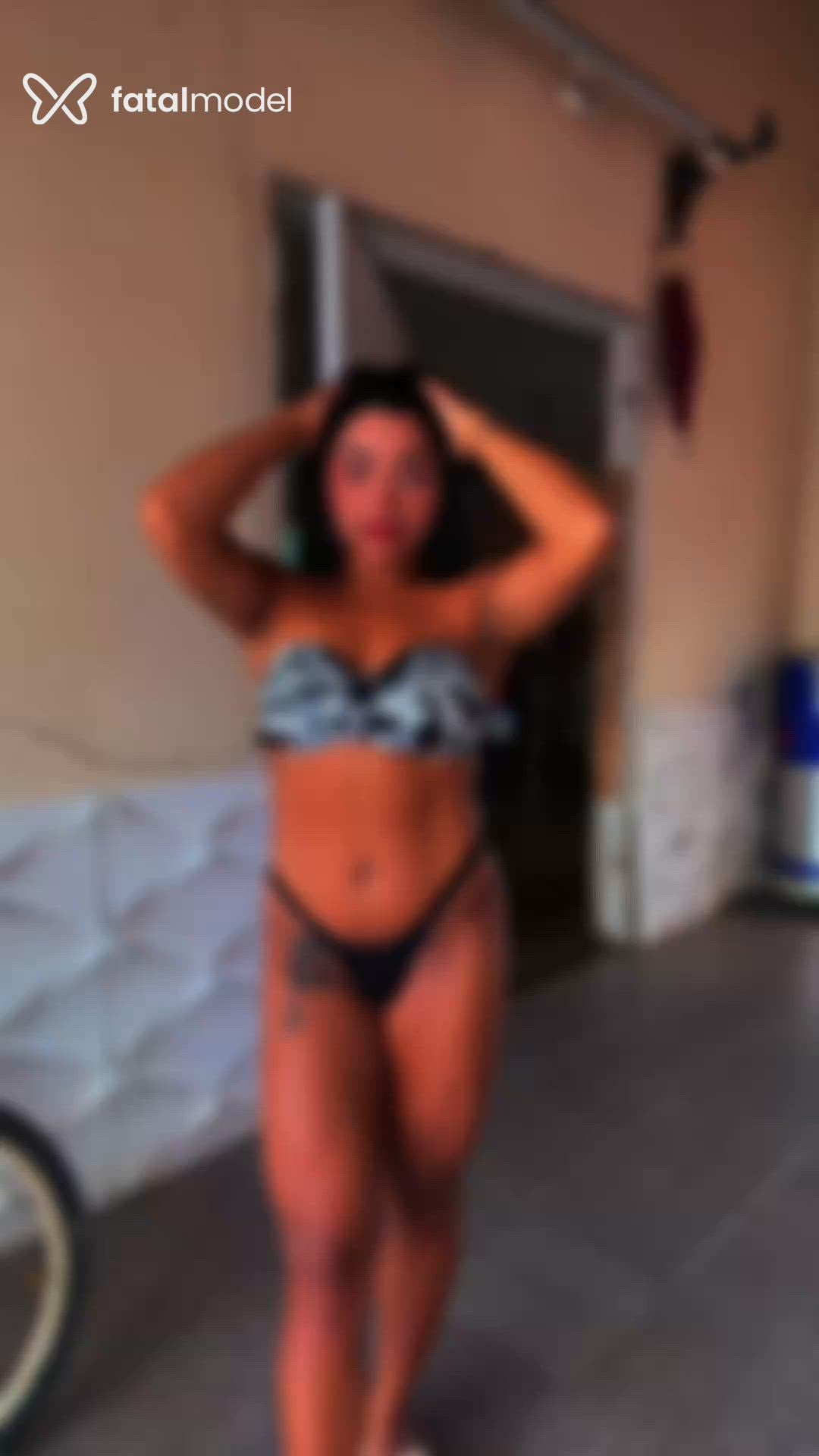 Acompanhante mulher morena (o) de olhos pretos - Sophie Acompanhante mulher morena (o) de olhos pretos - Sophie