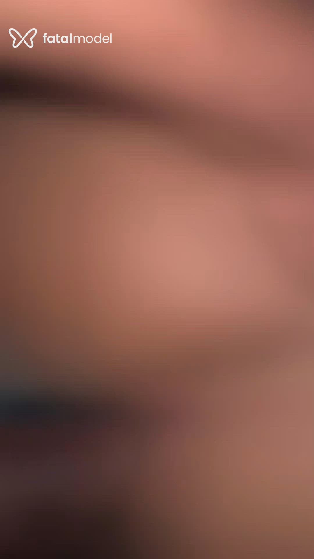 Acompanhante mulher morena (o) de olhos pretos - Sophie Acompanhante mulher morena (o) de olhos pretos - Sophie