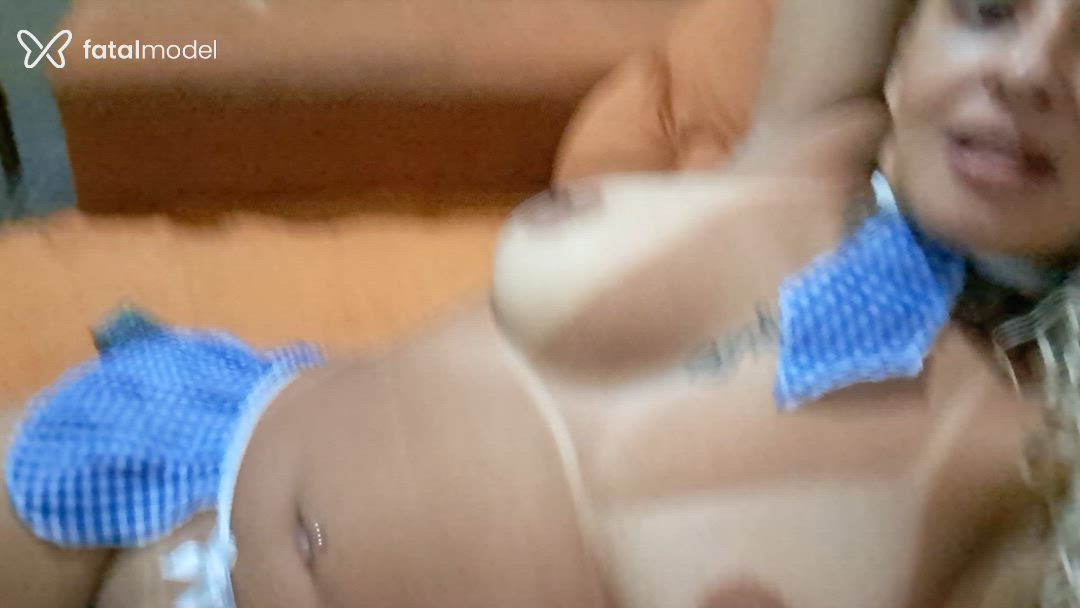 Acompanhante mulher com cabelo castanho de olhos castanhos - Valentina