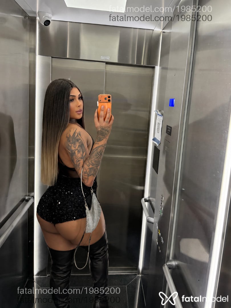 Acompanhante mulher trans morena (o) de olhos pretos - Eduarda Silva