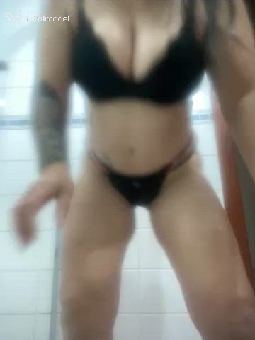 Acompanhante mulher morena (o) de olhos pretos - Samantha Acompanhante mulher morena (o) de olhos pretos - Samantha