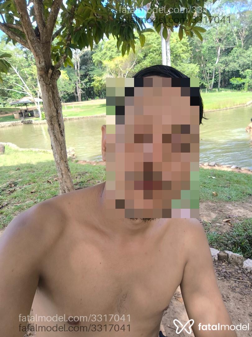 Acompanhante homem morena (o) de olhos azuis em Porto Velho - Magrinhogostoso