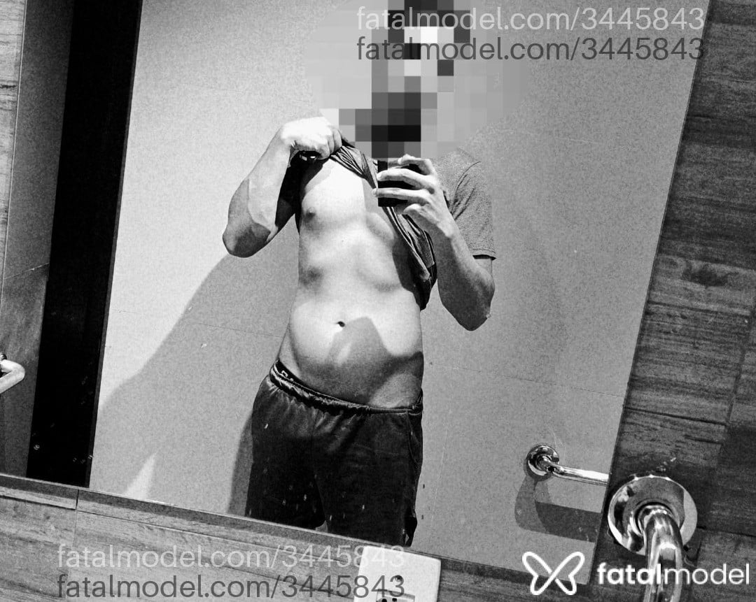 Acompanhante homem morena (o) de olhos castanhos em Campo Grande - João