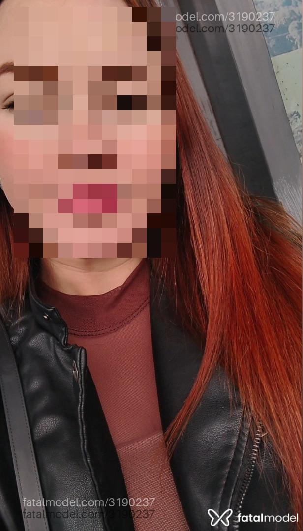 Acompanhante mulher ruiva (o) de olhos castanhos - Carolina