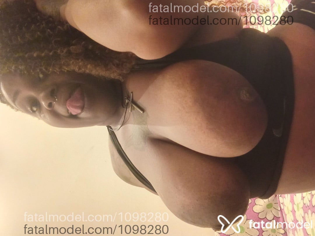 Acompanhante mulher loira (o) de olhos castanhos em Porto Alegre - Bebel