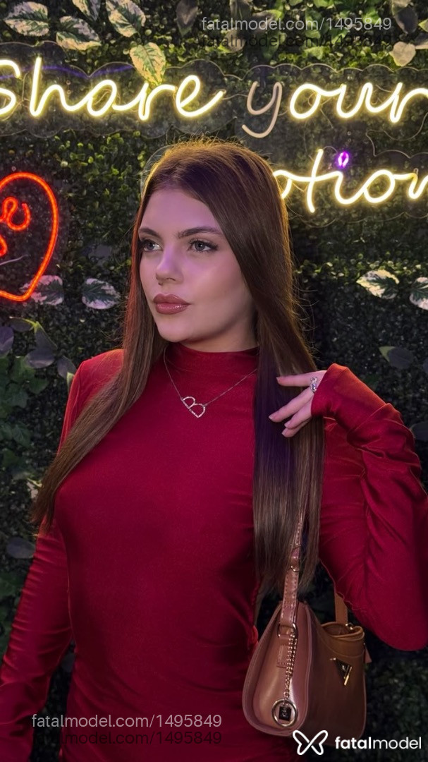 Acompanhante mulher loira (o) de olhos azuis - Bianca