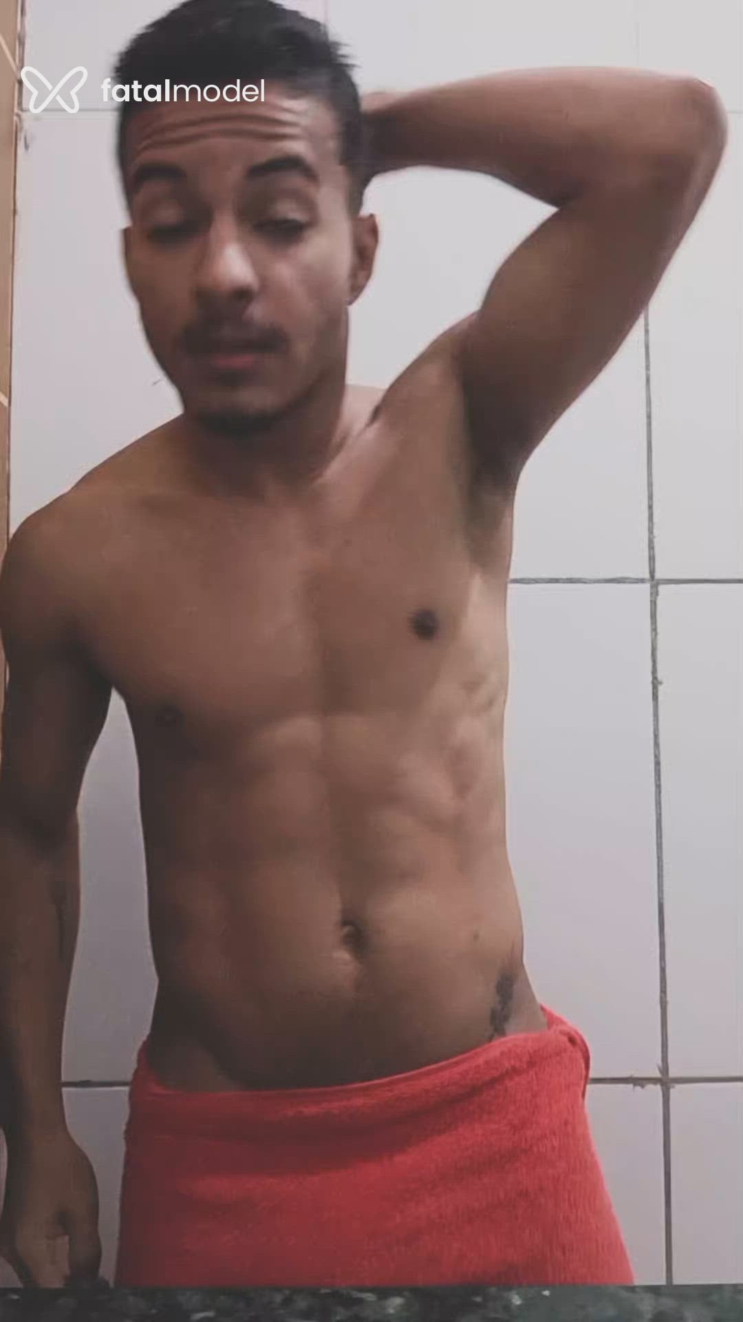 Acompanhante homem morena (o) de olhos castanhos em Arapiraca Acompanhante homem morena (o) de olhos castanhos em Arapiraca - Kelmy