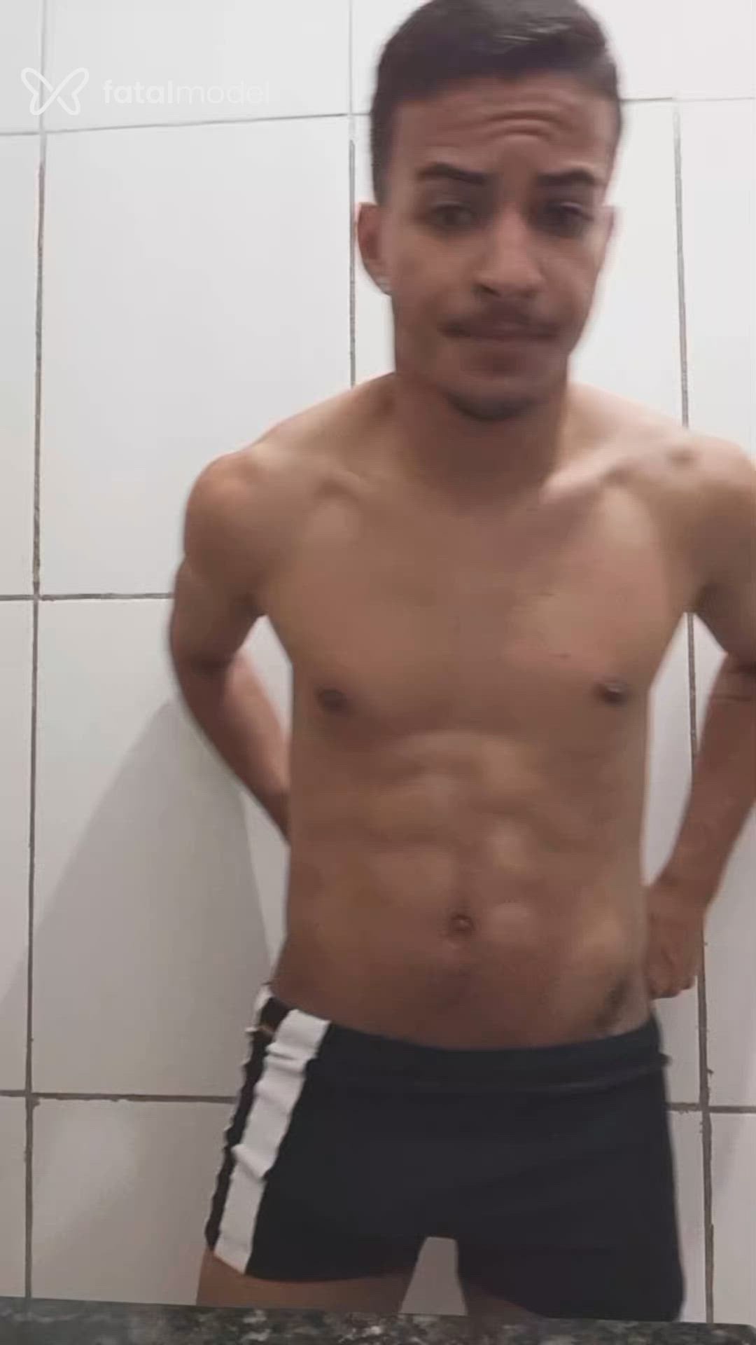 Acompanhante homem morena (o) de olhos castanhos em Arapiraca Acompanhante homem morena (o) de olhos castanhos em Arapiraca - Kelmy