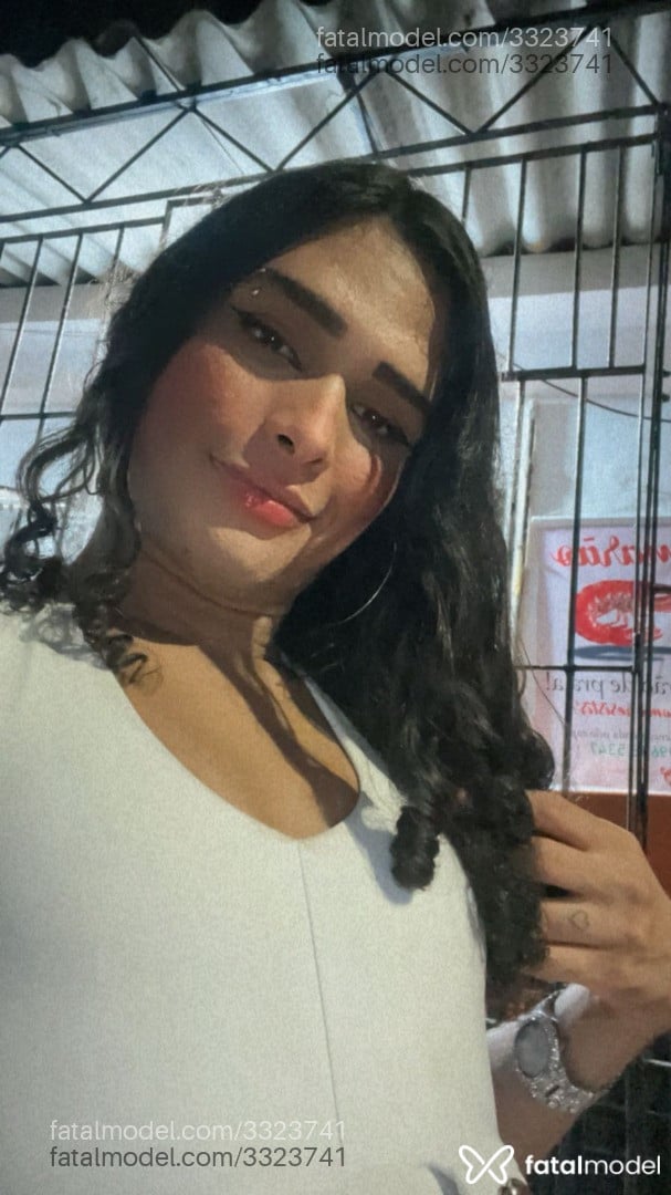 Acompanhante mulher trans com cabelo castanho de olhos castanhos em Olinda Acompanhante mulher trans com cabelo castanho de olhos castanhos em Olinda - Gabriela Vitorinha
