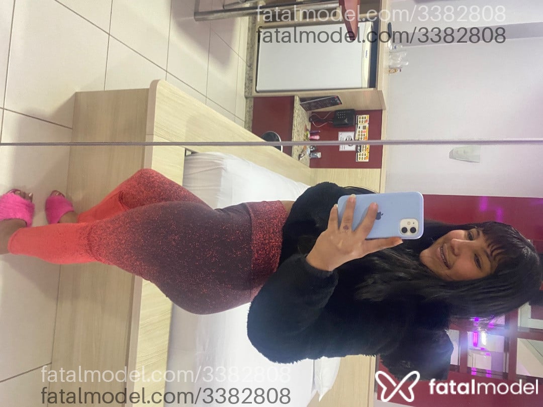 Acompanhante mulher morena (o) de olhos mel em Erechim - Morena