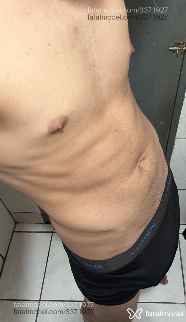 Acompanhante homem morena (o) de olhos castanhos em Cuiabá Acompanhante homem morena (o) de olhos castanhos em Cuiabá - Felipe