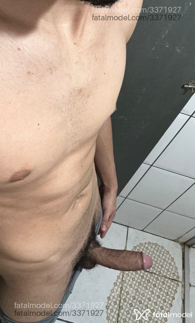 Acompanhante homem morena (o) de olhos castanhos em Cuiabá Acompanhante homem morena (o) de olhos castanhos em Cuiabá - Felipe