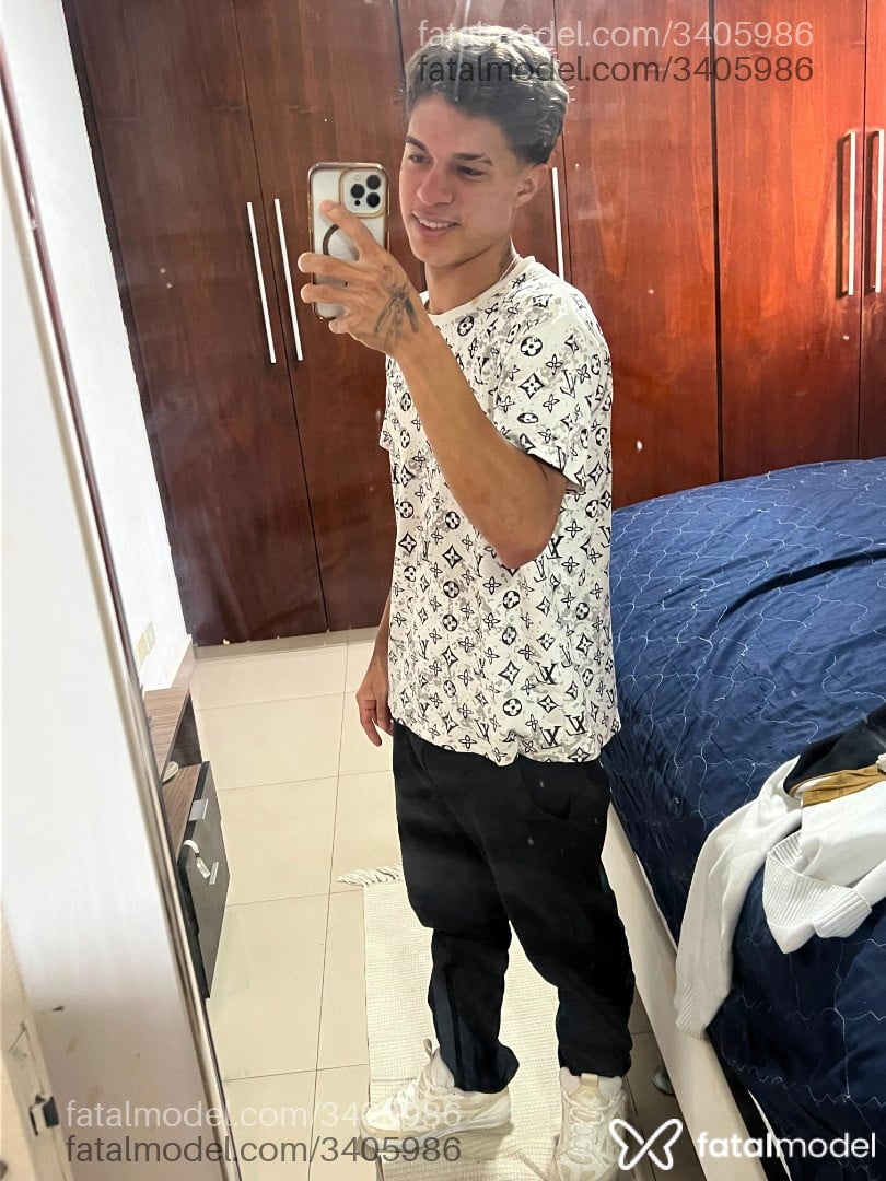 Acompanhante homem com cabelo castanho de olhos castanhos em Goiânia - Fernandes