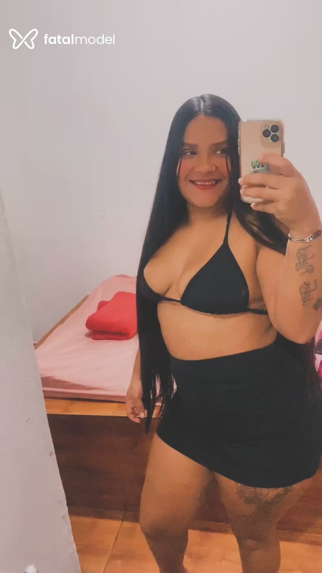 Acompanhante mulher morena (o) de olhos castanhos em Prata - Tainá