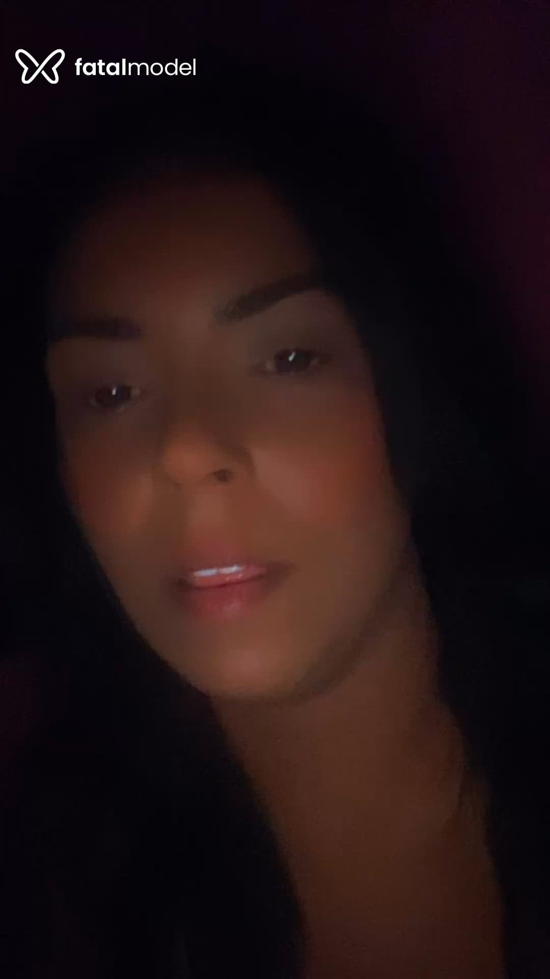 Acompanhante mulher morena (o) de olhos pretos em Rio de Janeiro Acompanhante mulher morena (o) de olhos pretos em Rio de Janeiro - Rayca