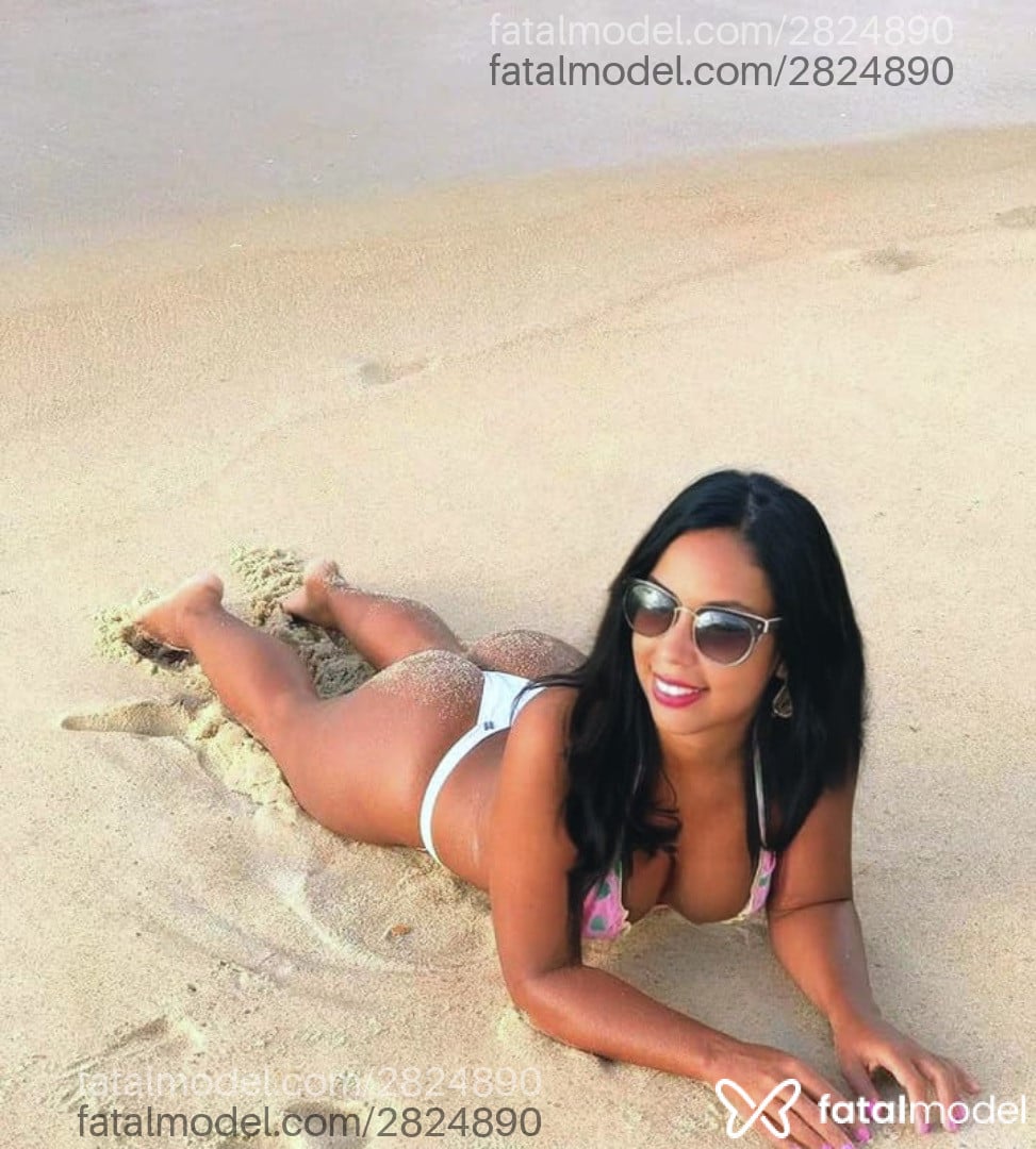 Acompanhante mulher morena (o) de olhos castanhos em Divinópolis - Larissa