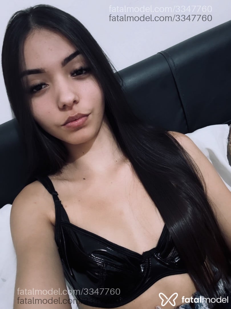 Acompanhante mulher com cabelo castanho de olhos castanhos - Melissa Froes