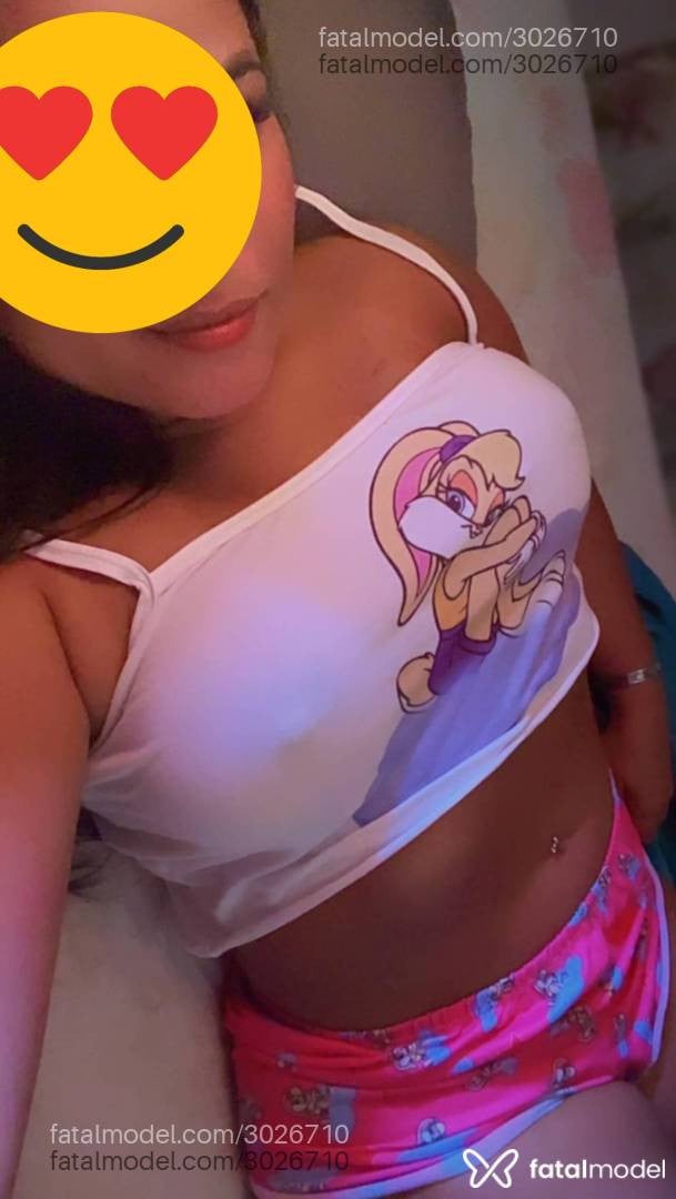 Acompanhante mulher morena (o) de olhos castanhos em Oliveira - Camila Hah
