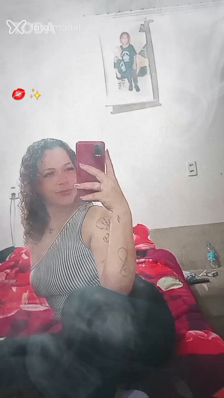 Acompanhante mulher loira (o) de olhos verdes em Pelotas Acompanhante mulher loira (o) de olhos verdes em Pelotas - Thay